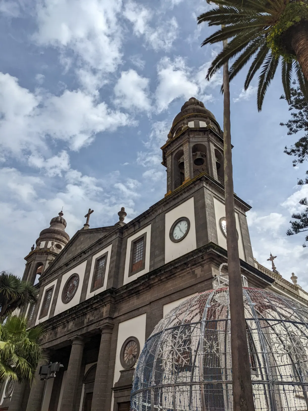 Façade néoclassique de la cathédrale de La Laguna