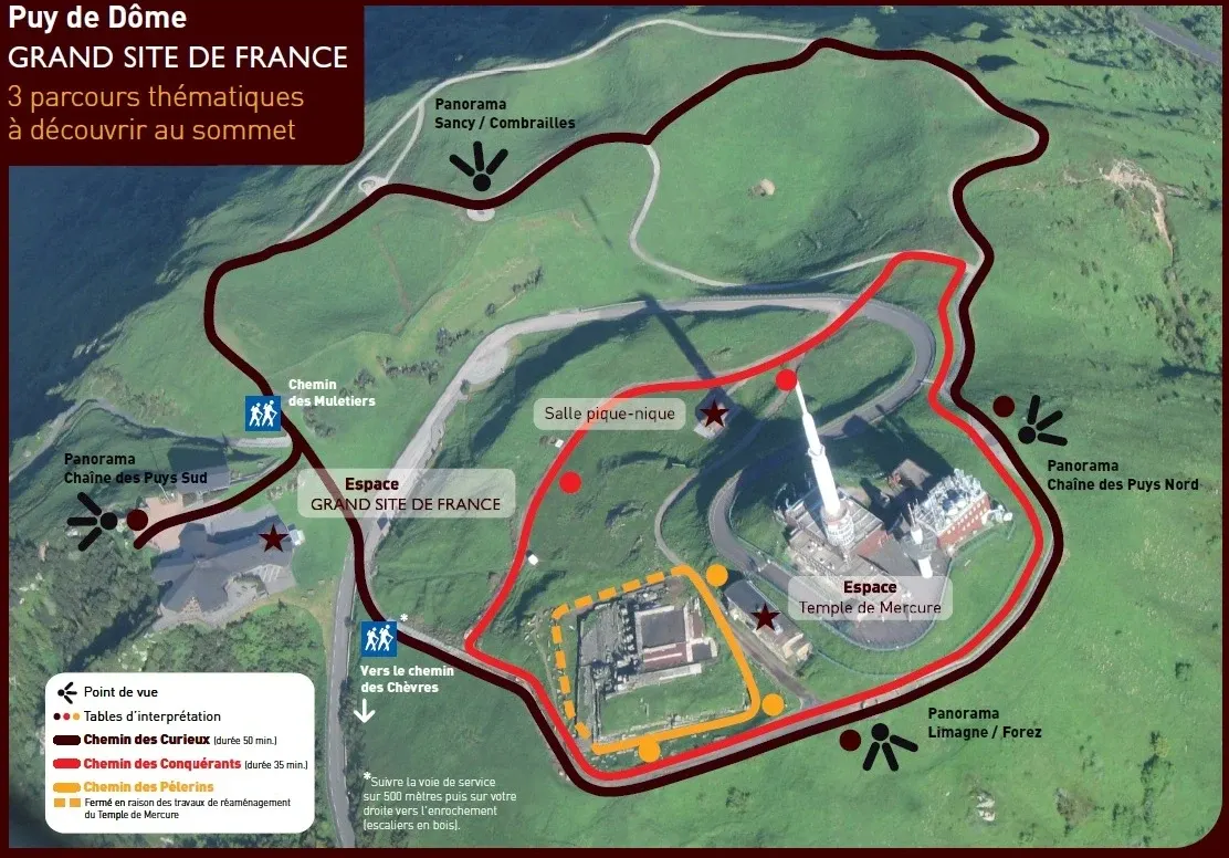 Panneau du plan des parcours au sommet du Puy de Dôme