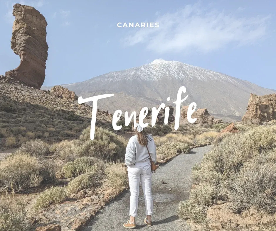 Femme marchant vers le volcan enneigé, titre Tenerife