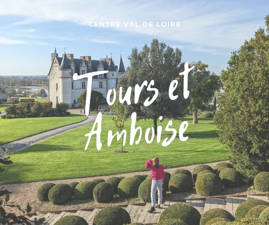 Titre Tours et Amboise sur le château et ses jardins taillés