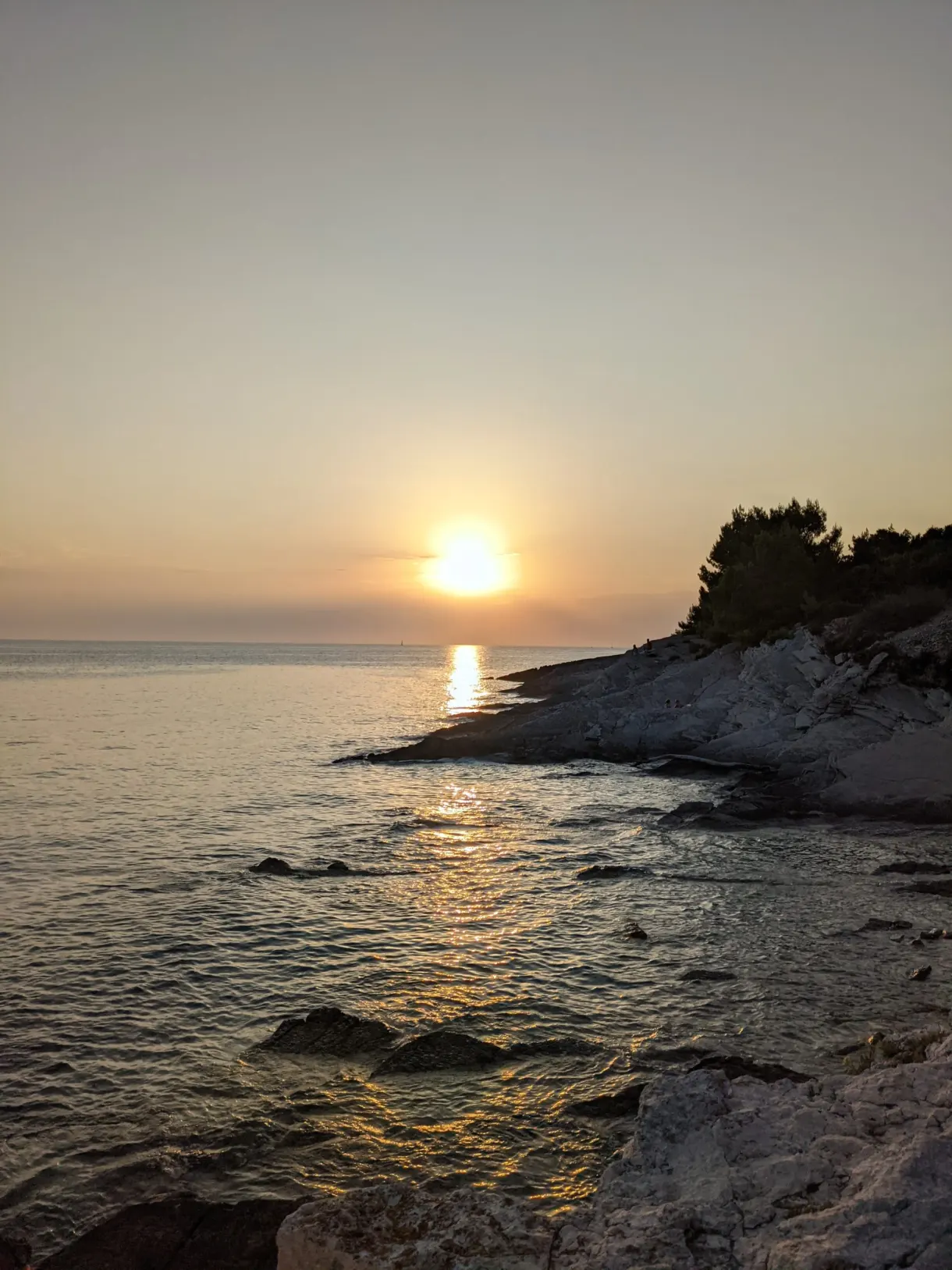 Soleil couchant sur la mer depuis la pointe de Kamenjak
